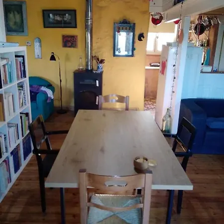 The Artist's House Chalet Psárion