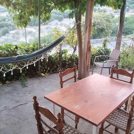 The Artist's House Psárion